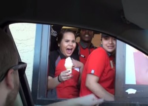 Jak dokáže vystrašit klakson vlaku?