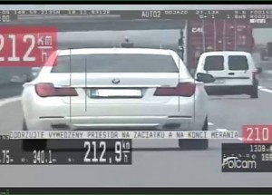 Řidič si na slovenské dálnici "spletl" vyzyvatele s policií. Dostal tučnou pokutu