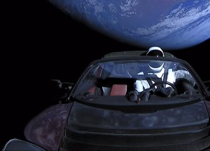 Snímky Tesly ve vesmíru jsou pravděpodobně ilegální