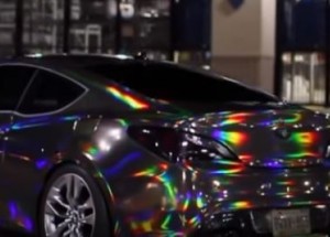 Jak dokáže změnit holografický chrom  vaše auto?