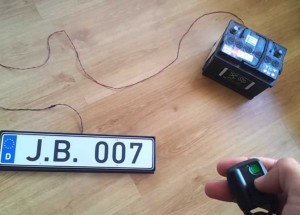 Dětský sen realitou! Díky tomuto zařízení si budete moci za jízdy změnit SPZtku