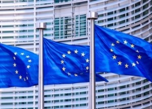 Evropská unie chce prosadit, aby mělo každé nové auto automatický systém brzdění