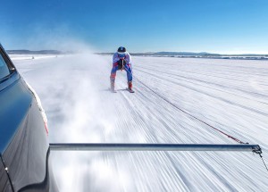 Jaguar XF Sportbrake táhl lyžaře téměř dvoustovkou, překonali světový rekord