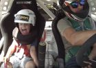 Táta driftoval se svým pětiletým synem. Jeho reakce jsou k nezaplacení!