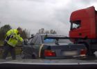 Polák v BMW ujížděl od benzinky bez zaplacení, řidič kamionu mu zatarasil cestu!