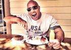 Podívejte se na jídelníček Dwayna „The Rock" Johnsona. Neříkají mu skála jen tak ze srandy!