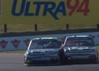 Úchvatný závěr závodu série Nascar trucks ukončený bitkou