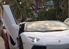 Převážel zákazníky Uberu v Lamborghini Aventador. Ti absolutně nechápali