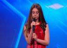 Dívka svým zpěvem všechny okouzlila. Porota ji poslala rovnou do finále
